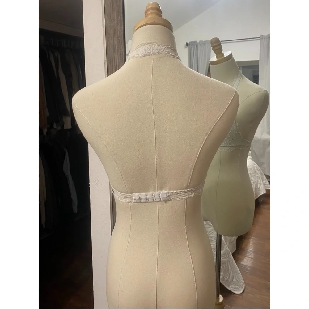 Gilly Hicks Hollister | Floral Lace Halter Bralette White Y2K Limited Edition